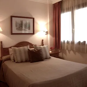 https://casa-vella.andorra-la-vella-hotels.net